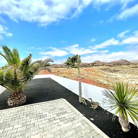 Romantic Apartment, Free Wifi, Near The Sea, Charco De Palo, Lanzarote Apartment